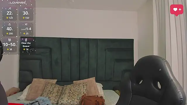 SaraWagner  online show from April 2026 12:13:02 AM