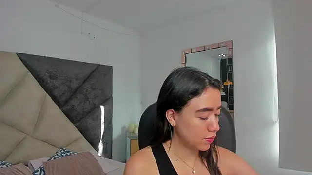 SaraWagner  online show from July 2026 12:22:02 PM