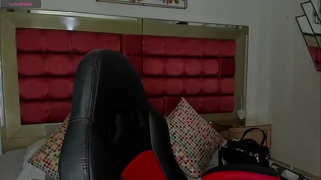 SaraWagner  online show from February 2026 11:48:02 PM