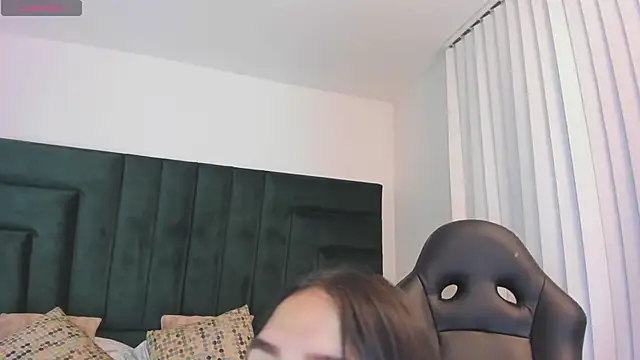 SaraWagner  online show from November 2025 12:27:01 AM