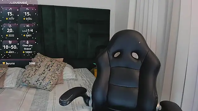 SaraWagner  online show from October 2025 12:11:01 AM