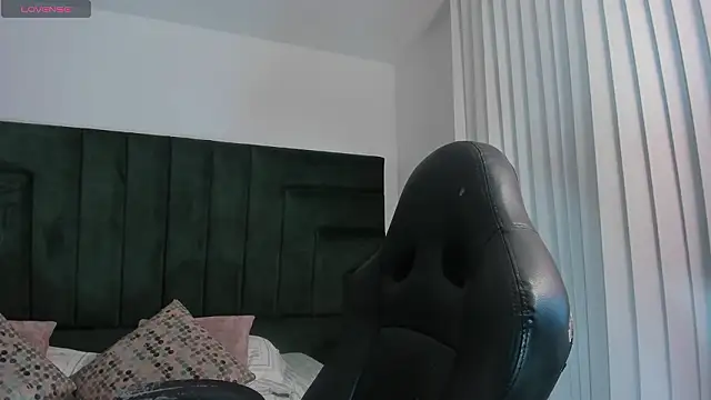 SaraWagner  online show from March 2026 12:10:02 AM