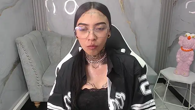 Snapshot of Ashley_Blum_v chatting on October 2025 07:59:01 PM Ashley Blum v online show from October 2025 07:59:01 PM