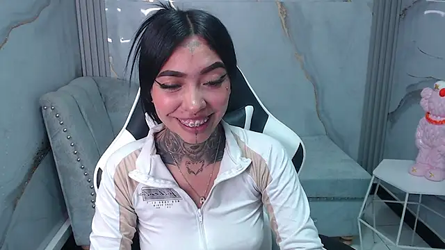 Snapshot of Ashley_Blum_v chatting on October 2025 01:11:01 AM Ashley Blum v online show from October 2025 01:11:01 AM