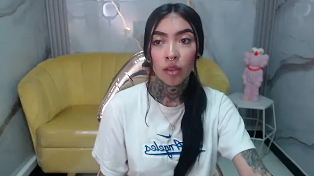 Snapshot of Ashley_Blum_v chatting on September 2025 07:35:02 PM Ashley Blum v online show from September 2025 07:35:02 PM