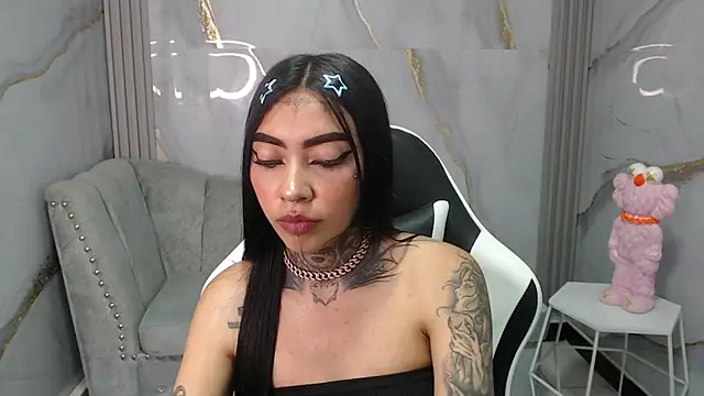 Snapshot of Ashley_Blum_v chatting on October 2025 08:10:02 PM Ashley Blum v online show from October 2025 08:10:02 PM