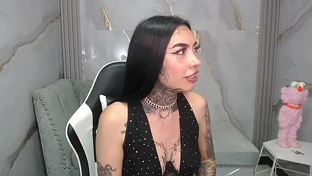 Snapshot of Ashley_Blum_v chatting on November 2025 08:08:01 PM Ashley Blum v online show from November 2025 08:08:01 PM