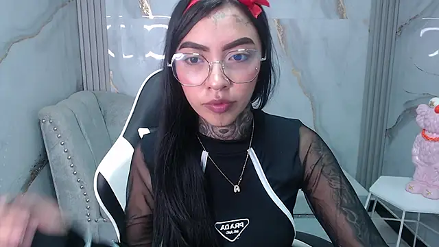 Snapshot of Ashley_Blum_v chatting on September 2025 08:04:02 PM Ashley Blum v online show from September 2025 08:04:02 PM