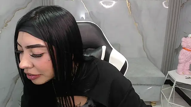 Snapshot of Ashley_Blum_v chatting on November 2025 08:09:01 PM Ashley Blum v online show from November 2025 08:09:01 PM