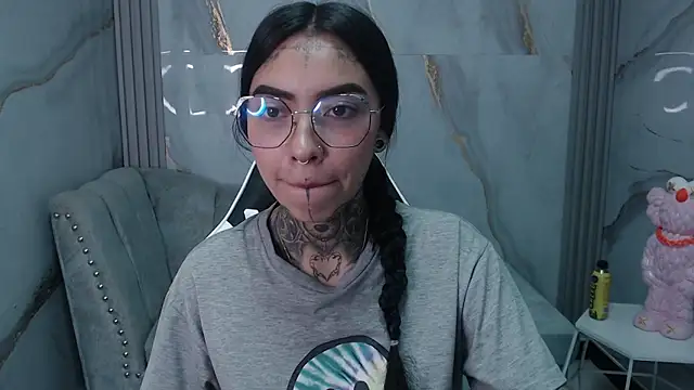 Snapshot of Ashley_Blum_v chatting on September 2025 07:42:01 PM Ashley Blum v online show from September 2025 07:42:01 PM