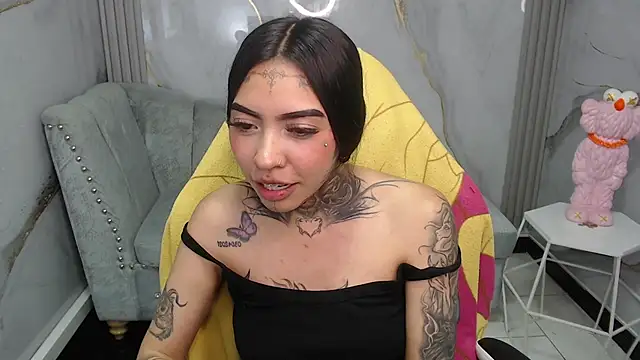 Snapshot of Ashley_Blum_v chatting on November 2025 01:21:02 AM Ashley Blum v online show from November 2025 01:21:02 AM