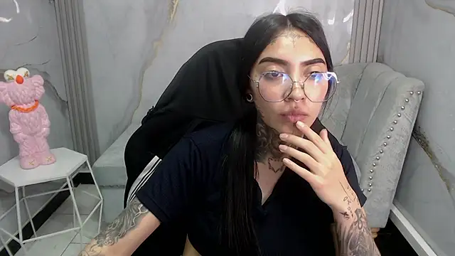 Snapshot of Ashley_Blum_v chatting on October 2025 01:05:01 AM Ashley Blum v online show from October 2025 01:05:01 AM