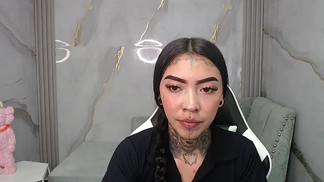 Snapshot of Ashley_Blum_v chatting on November 2025 08:03:01 PM Ashley Blum v online show from November 2025 08:03:01 PM