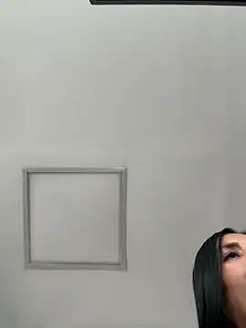 MacaW09 online show from February 2026 05:24:02 PM