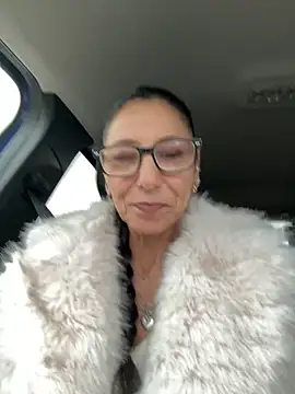 eddivad6974 online show from December 2025 02:32:01 PM