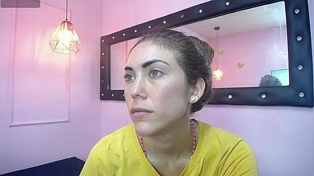 danna7cute online show from April 2026 08:14:02 PM