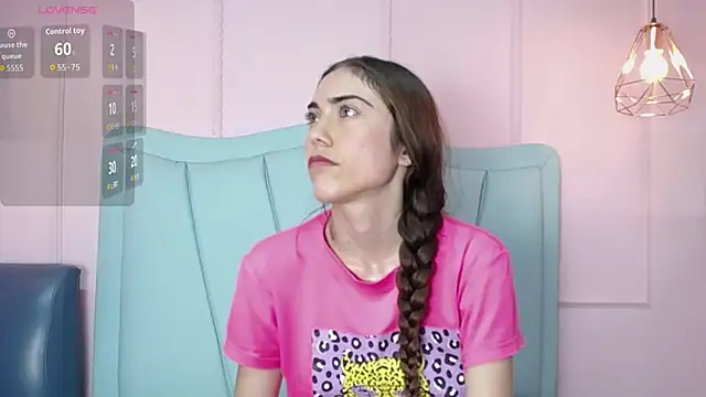 danna7cute online show from December 2025 07:26:01 PM