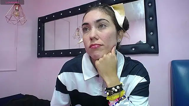 danna7cute online show from April 2026 09:41:01 PM