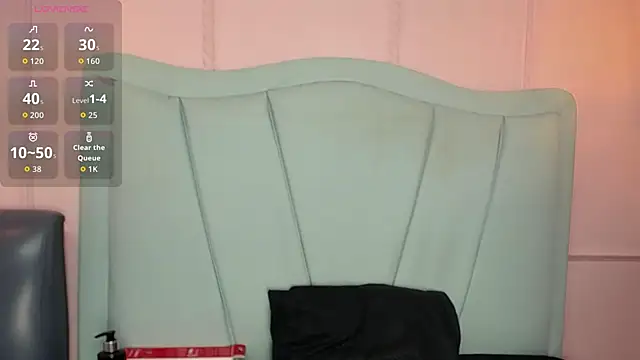 danna7cute online show from December 2025 09:17:01 PM