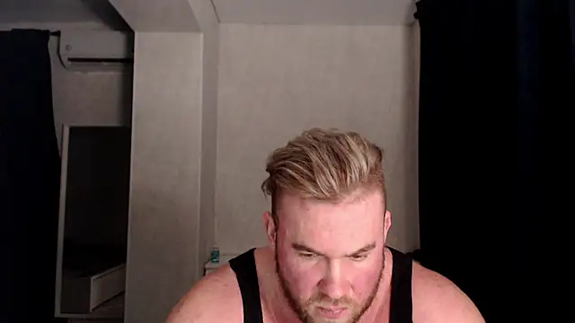 Snapshot of ThorHemsworthRU chatting on February 2025 03:11:01 PM ThorHemsworthRU online show from February 2025 03:11:01 PM