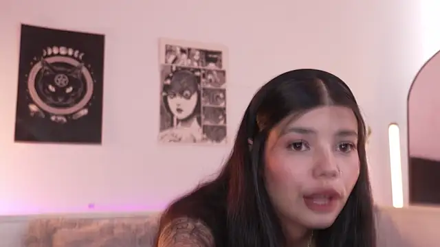 sophieee art online show from September 2025 07:29:02 PM