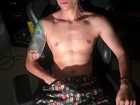 Snapshot of GoldyDong chatting on September 2025 07:21:02 PM GoldyDong online show from September 2025 07:21:02 PM