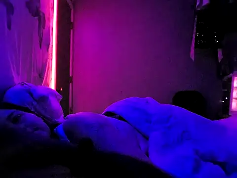 Dick2long87 online show from March 2026 02:52:01 AM