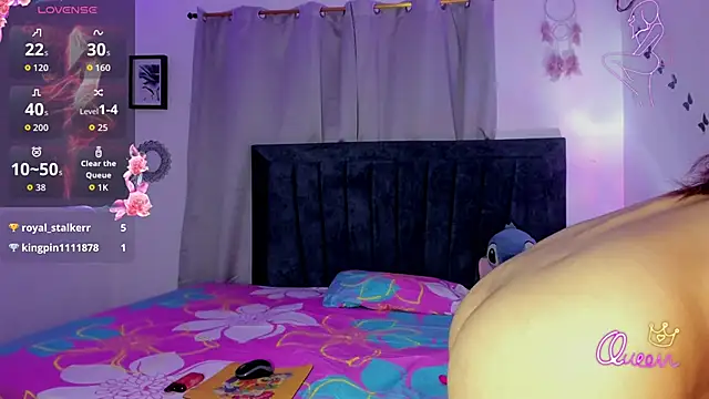 Snapshot of emmie_bunny chatting on February 2026 12:32:02 AM emmie bunny online show from February 2026 12:32:02 AM