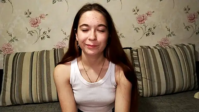 Snapshot of KissKarina chatting on September 2025 05:01:01 PM KissKarina online show from September 2025 05:01:01 PM