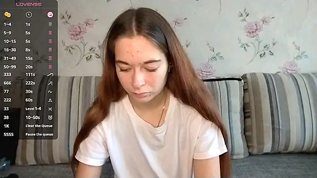 Snapshot of KissKarina chatting on October 2025 10:06:01 AM KissKarina online show from October 2025 10:06:01 AM