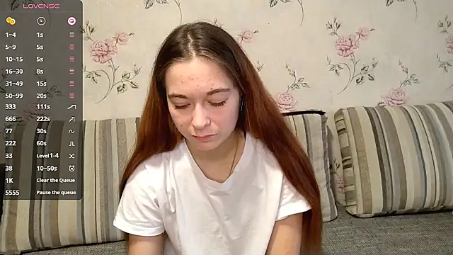 Snapshot of KissKarina chatting on September 2025 01:07:02 PM KissKarina online show from September 2025 01:07:02 PM