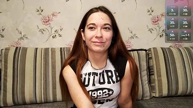 Snapshot of KissKarina chatting on October 2025 01:56:02 PM KissKarina online show from October 2025 01:56:02 PM