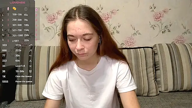 Snapshot of KissKarina chatting on October 2025 03:24:02 PM KissKarina online show from October 2025 03:24:02 PM