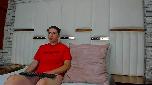 CandyandSteven online show from October 2025 02:57:01 AM