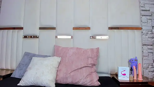 CandyandSteven online show from December 2025 02:57:02 AM