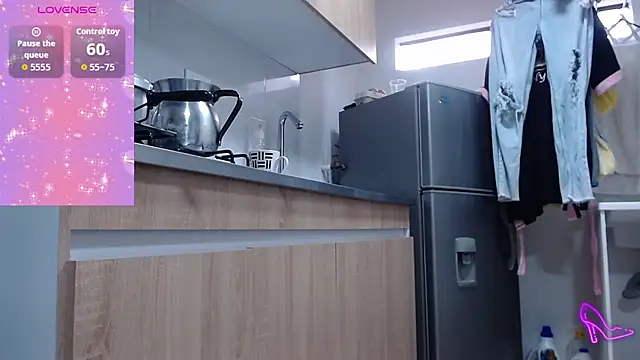 AllysonStonne online show from December 2025 10:09:01 PM