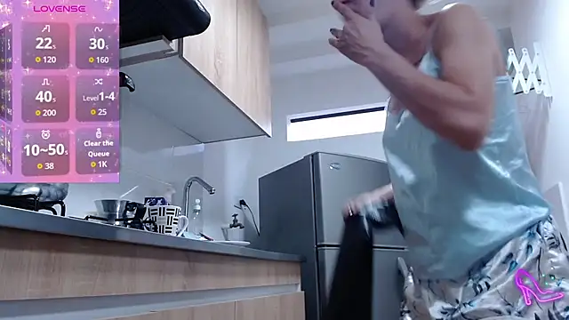 AllysonStonne online show from October 2025 10:09:01 PM