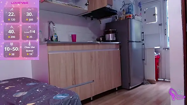 AllysonStonne online show from April 2026 08:48:02 PM