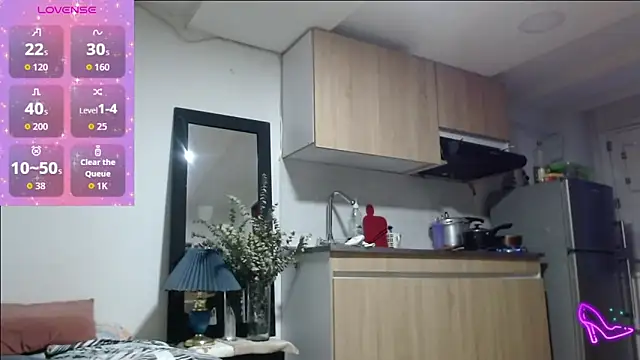 AllysonStonne online show from July 2026 11:16:01 PM