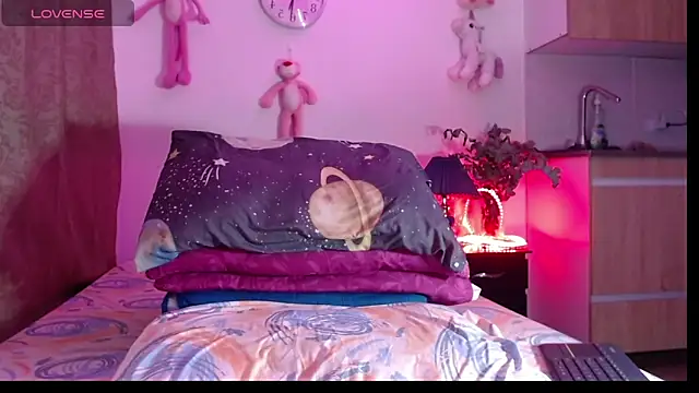 AllysonStonne online show from March 2026 10:32:02 PM