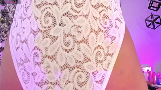 Snapshot of Keirahartz chatting on December 2025 11:53:02 AM Keirahartz online show from December 2025 11:53:02 AM