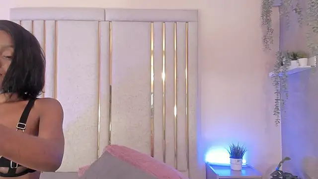 Keirahartz online show from April 2026 04:14:01 AM