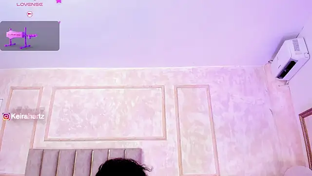 Keirahartz online show from December 2025 04:09:01 PM