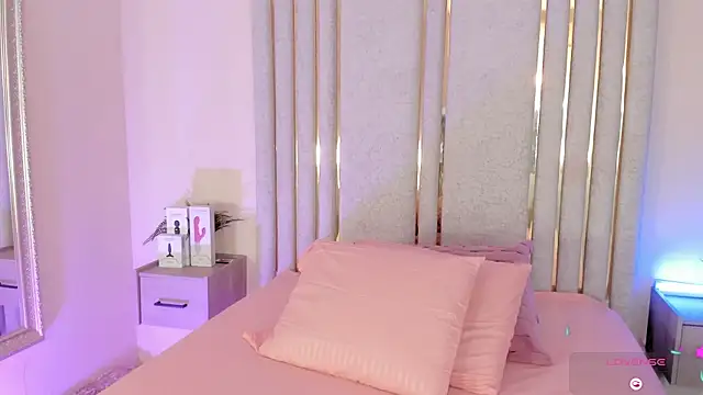 Keirahartz online show from April 2026 03:58:02 AM