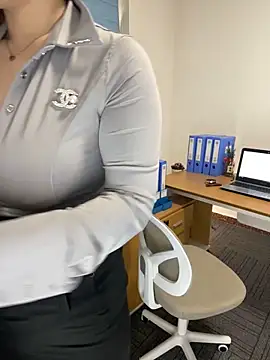 jiajia1060 online show from December 2025 01:11:01 AM