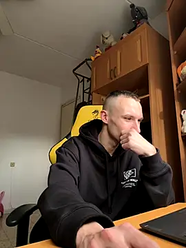 Snapshot of DeepShuk56 chatting on December 2025 01:10:02 PM DeepShuk56 online show from December 2025 01:10:02 PM