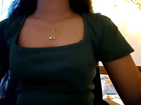 Snapshot of Maria--Strella chatting on October 2025 10:03:02 AM Maria--Strella online show from October 2025 10:03:02 AM