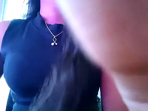 Snapshot of Maria--Strella chatting on October 2025 07:06:02 AM Maria--Strella online show from October 2025 07:06:02 AM