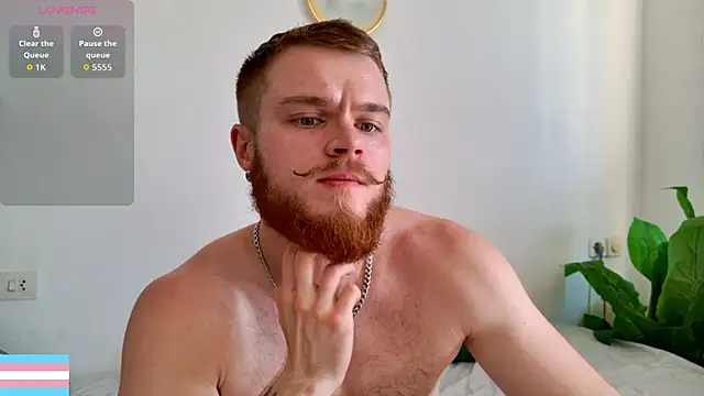 Snapshot of VictorTransMan chatting on June 2026 09:32:02 AM VictorTransMan online show from June 2026 09:32:02 AM