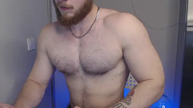 VictorTransMan online show from November 2025 06:19:01 PM